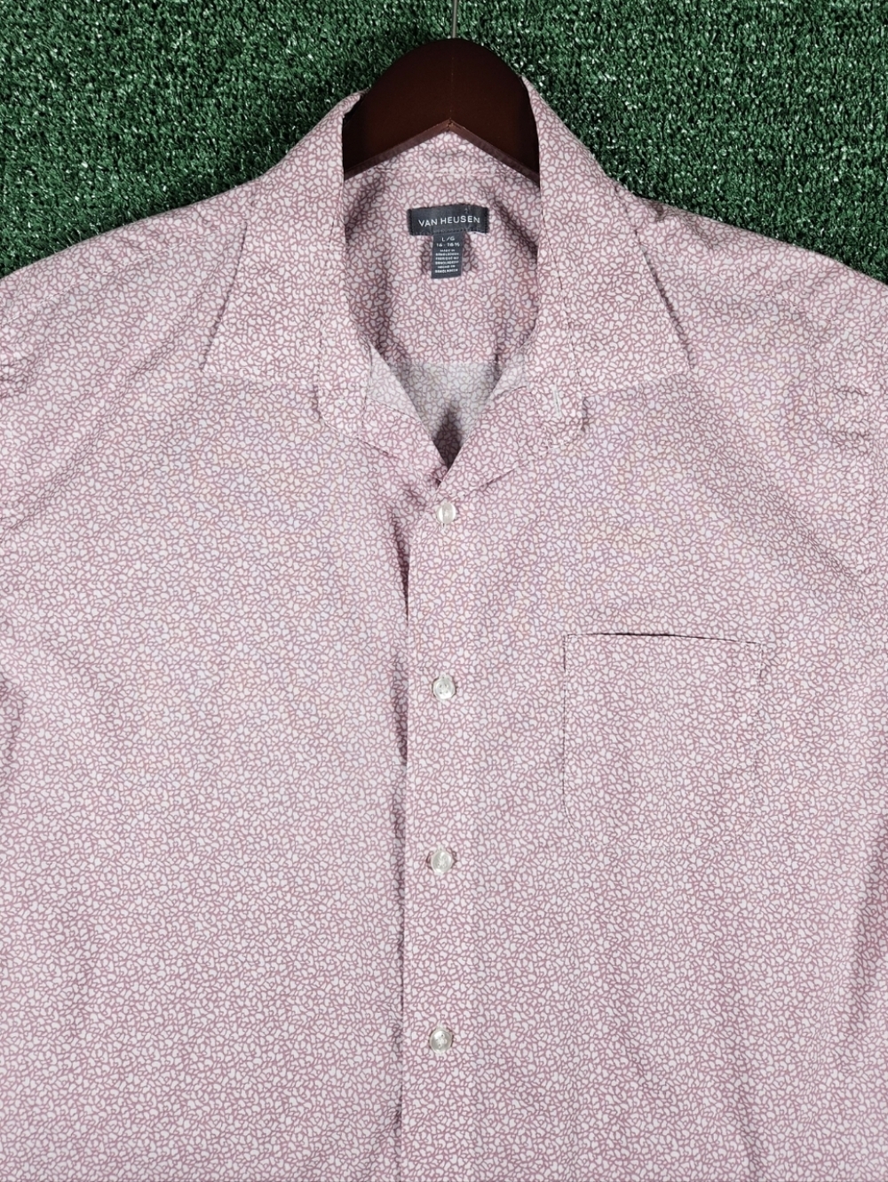 Van Heusen Short Sleeve Casual Button-Down Shirt / Mens Size Large - Picture 5 of 11
